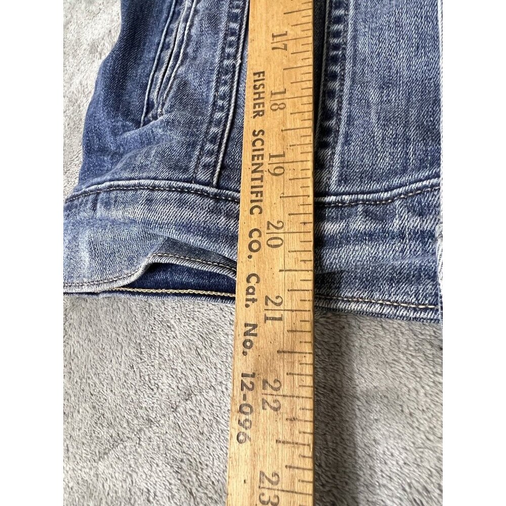 Levis Jacket Womens Size Medium Blue Denim Medium Wash Trucker Button Retro - Picture 7 of 10